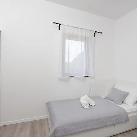 Adelinda Holiday home Maslenica